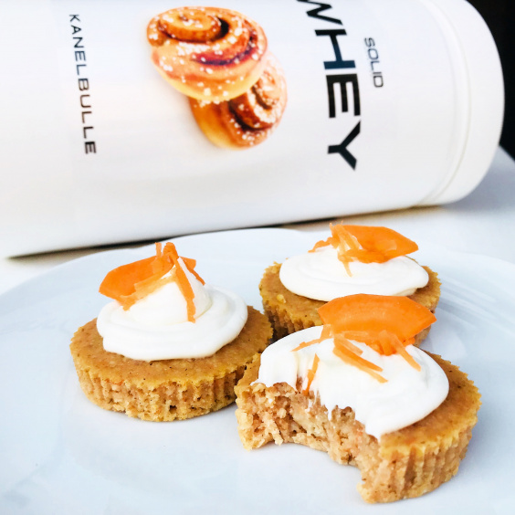 Proteinrige gulerodscupcakes